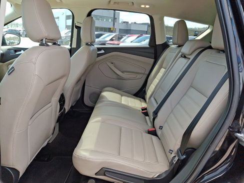 Certified 2019 Ford Escape Titanium AWD/4WD image 10