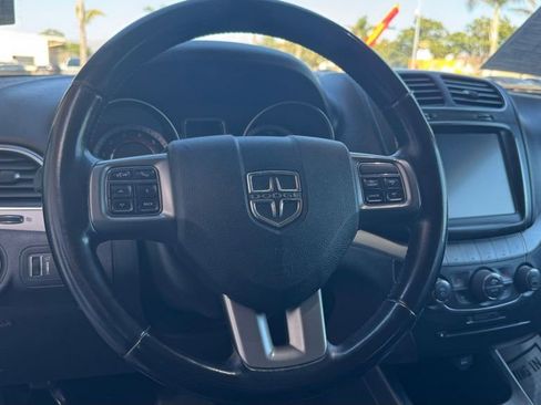 Used 2019 Dodge Journey Crossroad image 12