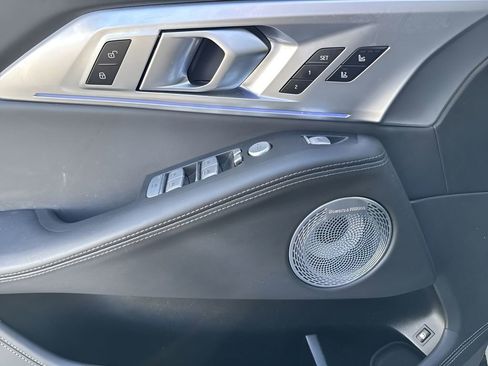 Used 2024 BMW XM image 17