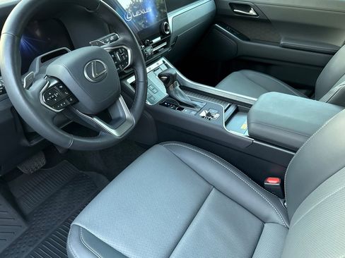 Certified 2024 Lexus GX 550 image 11