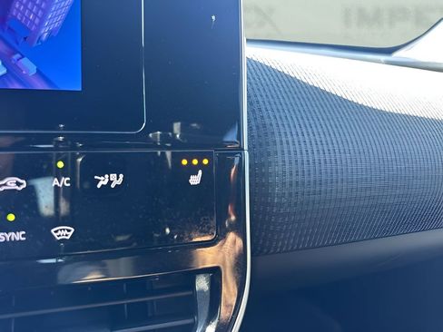 Used 2023 Subaru Solterra AWD image 19