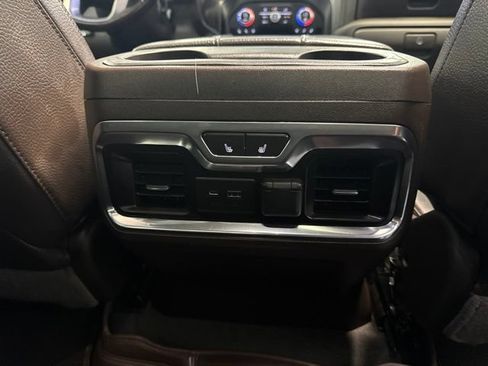 Used 2023 GMC Sierra 2500 Denali w/ Denali Black Diamond Edition AWD/4WD image 27