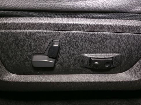 Used 2016 RAM 1500 Sport image 40