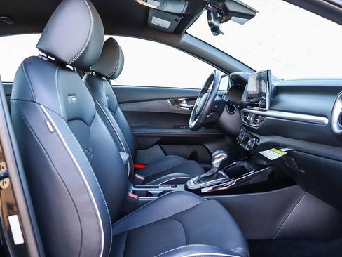 Used 2024 Kia Forte GT-Line image 17