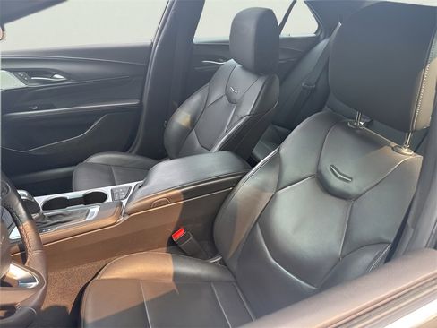 Used 2022 Cadillac CT4 Premium Luxury image 9