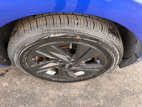 Used 2022 Hyundai Elantra SEL w/ Convenience Package image 42