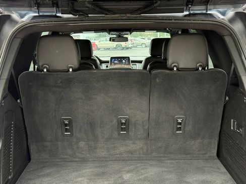 Used 2021 Chevrolet Tahoe LT w/ LT Signature Package RWD image 25