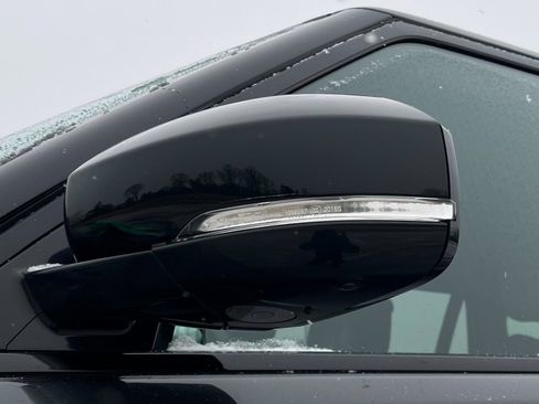 Used 2021 Land Rover Range Rover Long Wheelbase Autobiography image 13