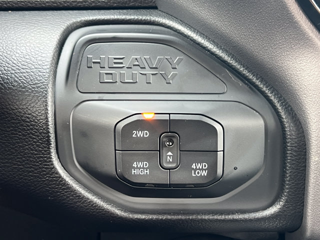 Used 2026 RAM 2500 Laramie AWD/4WD image 34