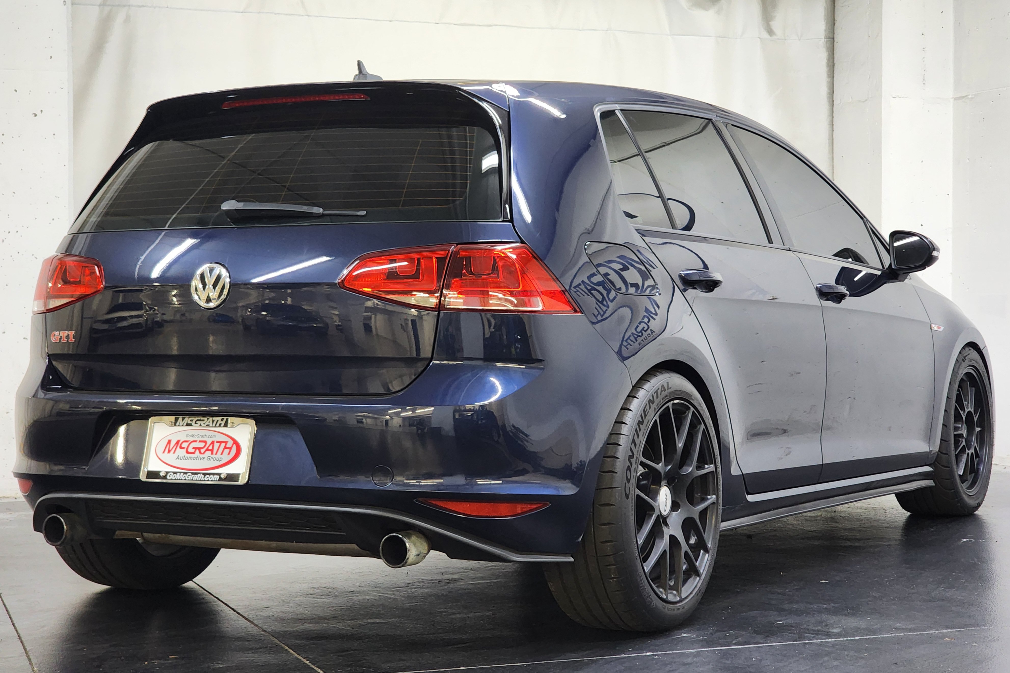 Used 2017 Volkswagen GTI S FWD image 6
