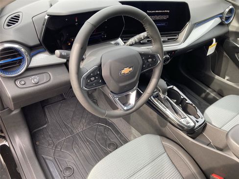 New 2026 Chevrolet Trax LT w/ Driver Confidence Package image 25