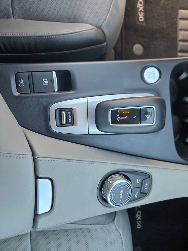 Used 2023 INFINITI QX50 Luxe FWD image 20