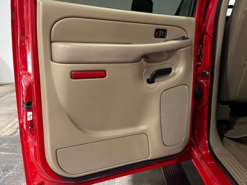 Used 2007 GMC Sierra 3500 SLT w/ Heavy-Duty Power Package AWD/4WD image 12