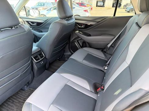 Used 2025 Subaru Outback Onyx Edition AWD/4WD image 22