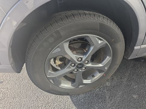 Used 2024 Ford Escape ST-Line image 16