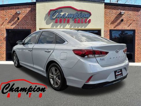 Used 2018 Hyundai Sonata SEL w/ Tech Package 02 FWD image 5