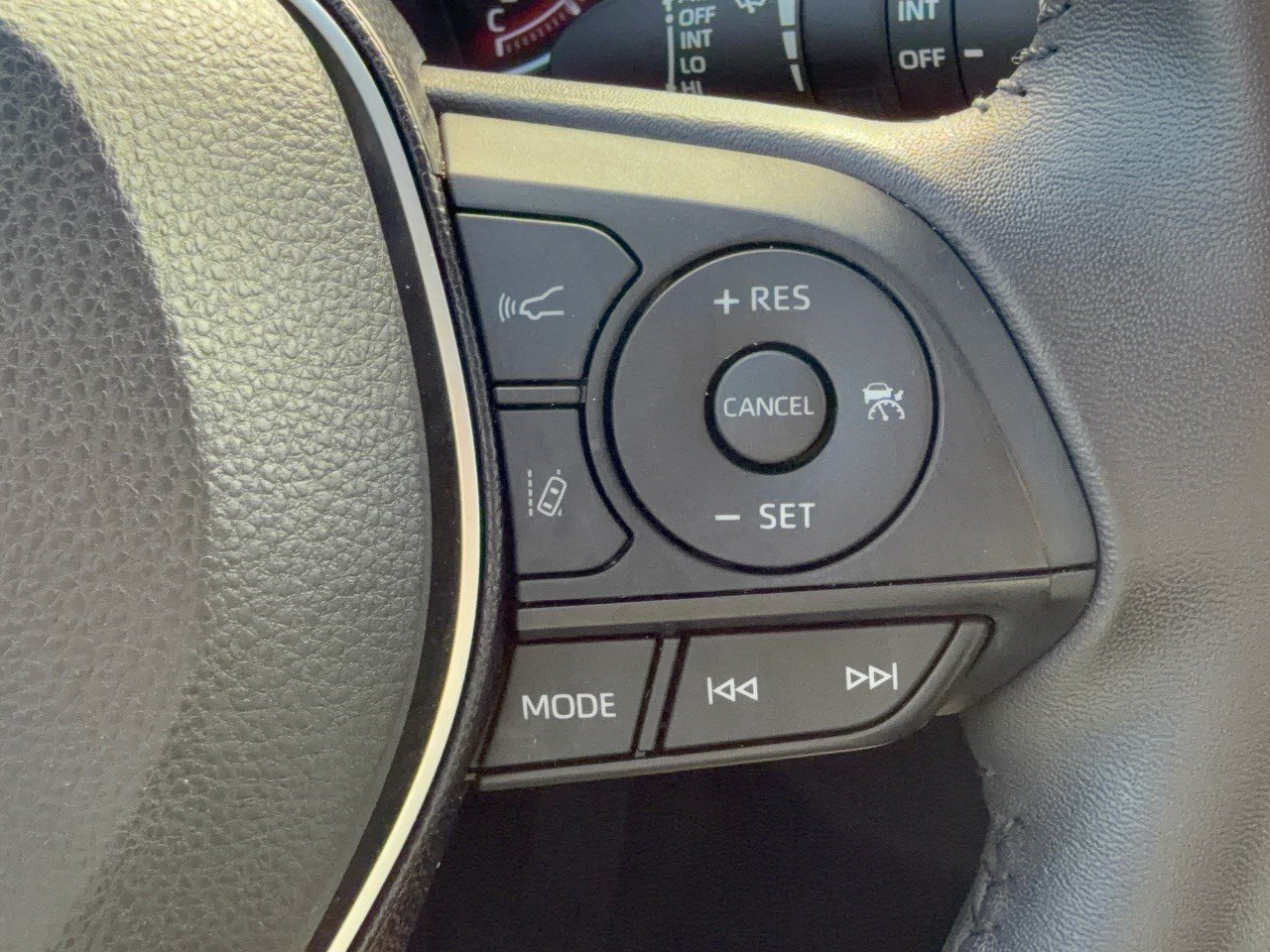 Certified 2021 Toyota RAV4 Limited AWD/4WD image 19