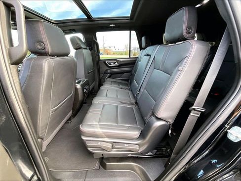 Used 2023 Chevrolet Tahoe RST w/ Luxury Package AWD/4WD image 15