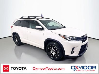 Used 2018 Toyota Highlander SE