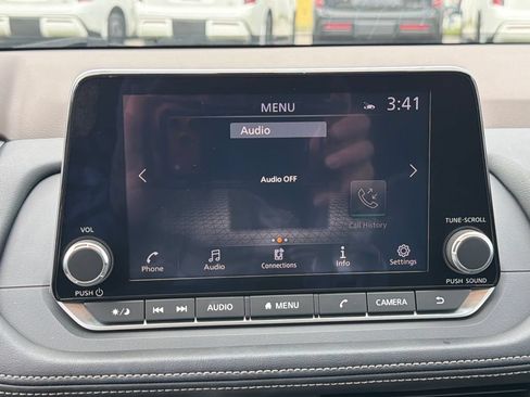 Used 2023 Nissan Rogue SV w/ SV Premium B Package FWD image 28