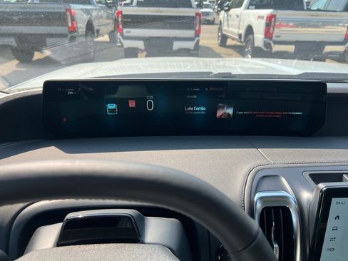 New 2025 Ford Expedition Platinum w/ Driver's Package image 38