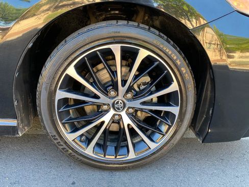 Used 2019 Toyota Camry SE w/ Audio Package FWD image 21
