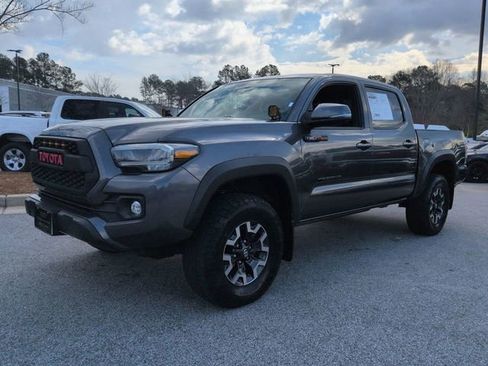 Used 2021 Toyota Tacoma TRD Off-Road w/ TRD Premium Off Road Package image 8