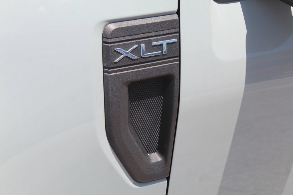 Used 2024 Ford Maverick XLT FWD image 8