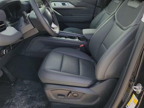 New 2026 Ford Explorer Active image 6