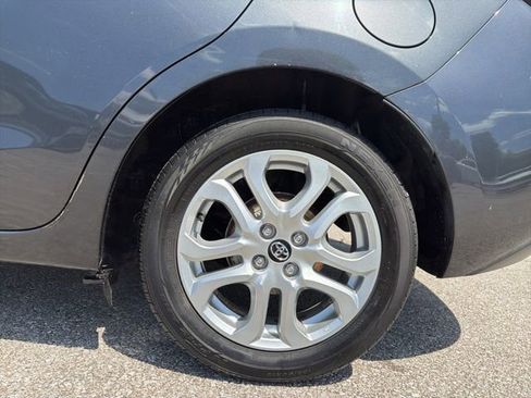 Used 2017 Toyota Yaris iA FWD image 30