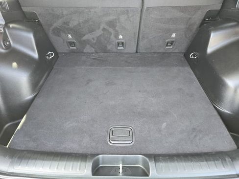 Used 2019 Jeep Cherokee Latitude w/ Popular Appearance Group FWD image 29