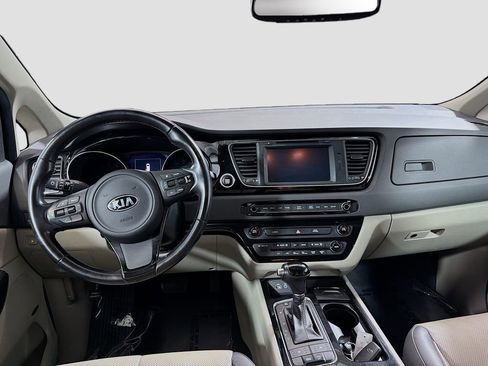 Used 2015 Kia Sedona SX FWD image 24
