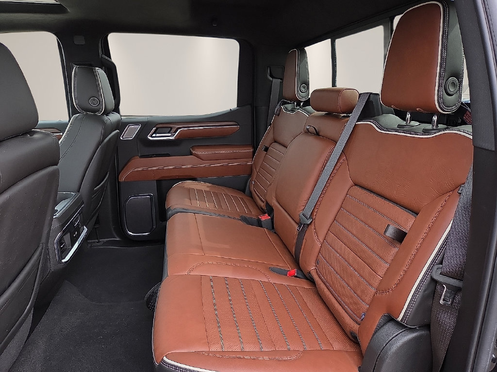 Used 2024 GMC Sierra 1500 Denali Ultimate AWD/4WD image 12