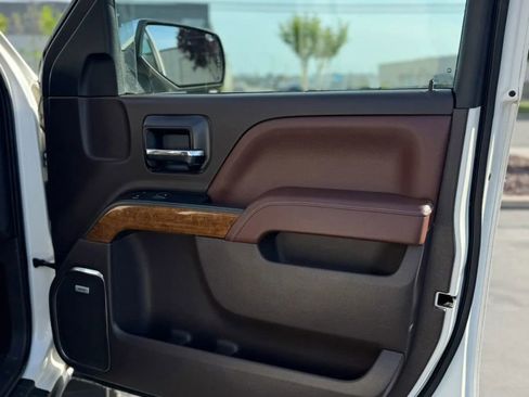 Used 2014 Chevrolet Silverado 1500 High Country image 13