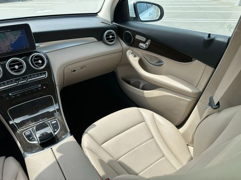Used 2016 Mercedes-Benz GLC 300 4MATIC image 31