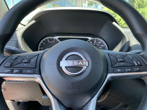 Used 2024 Nissan Sentra SV image 25