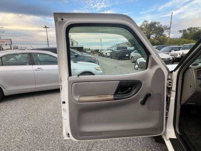 Used 1998 Ford Ranger XL RWD image 9