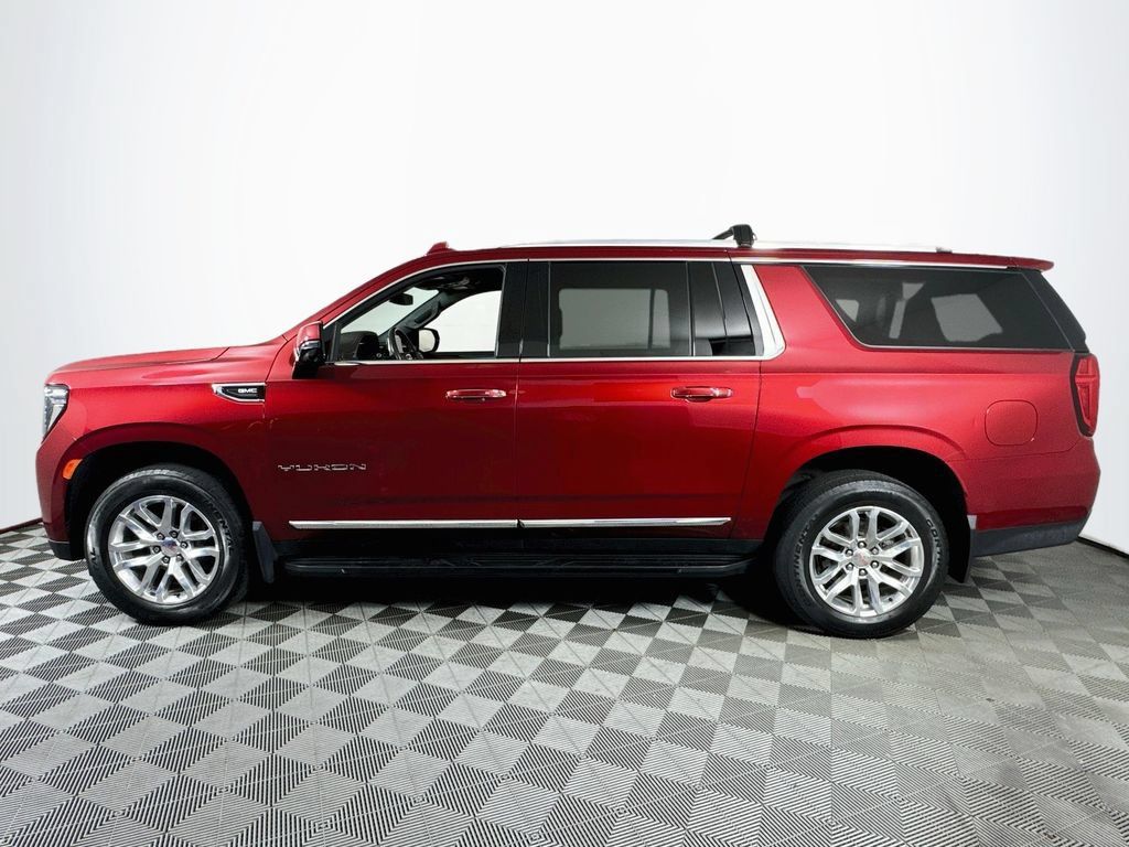 Used 2022 GMC Yukon XL SLT w/ SLT Luxury Package AWD/4WD image 4