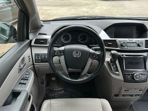 Used 2015 Honda Odyssey Touring image 29