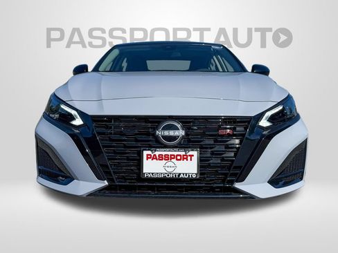 New 2026 Nissan Altima 2.5 SR w/ SR Premium Package FWD image 2