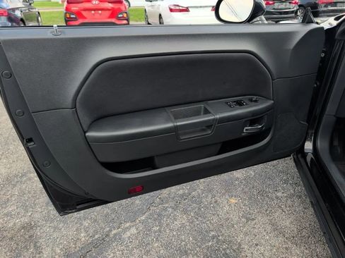 Used 2010 Dodge Challenger SE RWD image 16