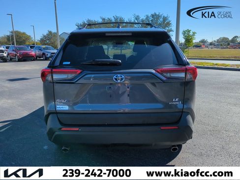 Used 2024 Toyota RAV4 LE image 6