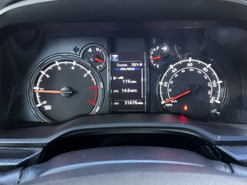 Used 2023 Toyota 4Runner SR5 image 22