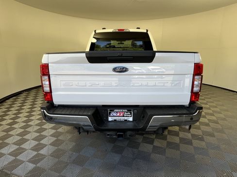 Used 2022 Ford F350 XLT w/ XLT Value Package AWD/4WD image 4
