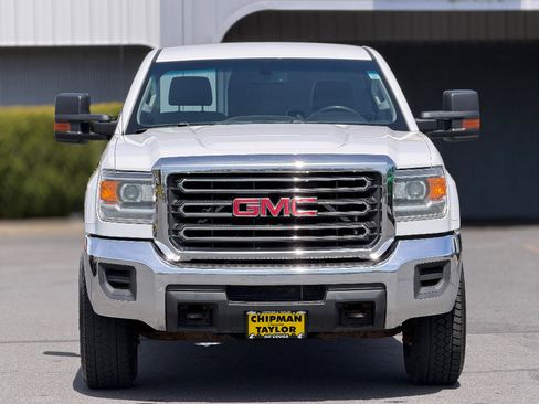 Used 2018 GMC Sierra 2500 4x4 Regular Cab image 10