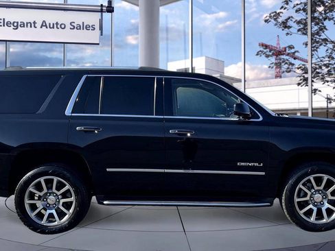 Used 2016 GMC Yukon Denali image 2