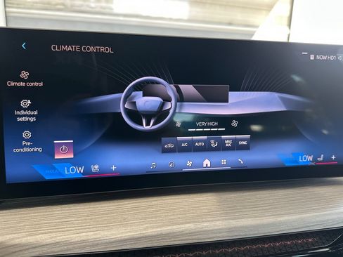 Certified 2026 BMW 430i xDrive w/ Premium Package AWD/4WD image 39