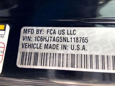 Certified 2022 Jeep Gladiator Sport image 33