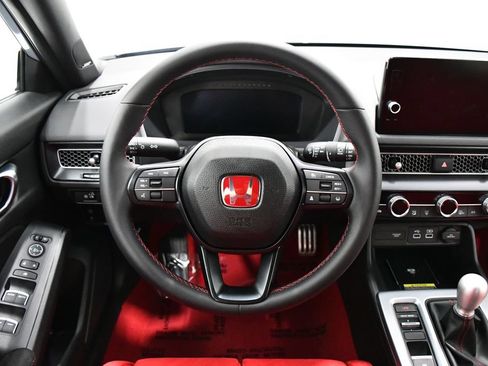 Used 2025 Honda Civic Type R image 9