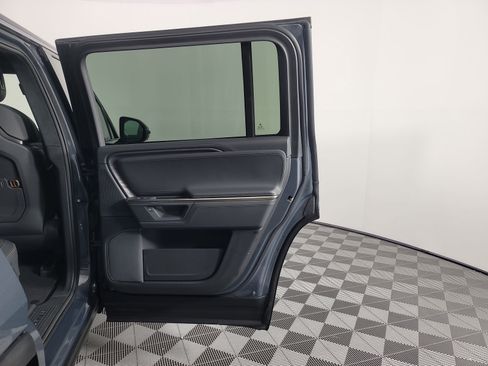 Used 2025 Rivian R1S Adventure AWD/4WD image 19